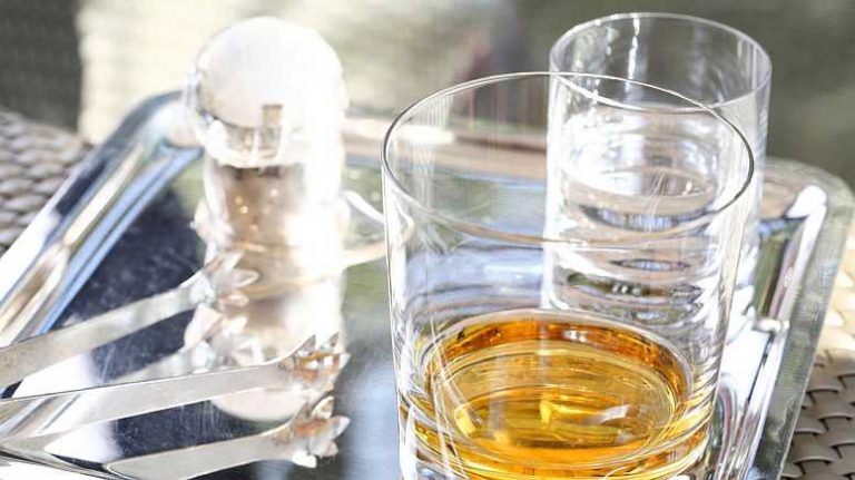 Here’s Exactly How Much Water to Put in Your Whisky